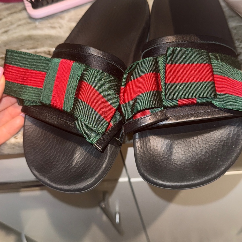 Gucci women’s Black Slides with Red and Green Stripes bow - Picture 7 of 7
